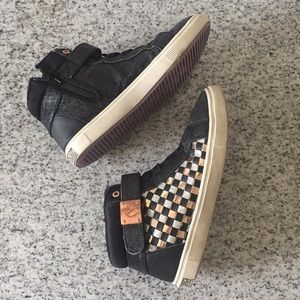 Sketchers Los Angeles. Sneakers